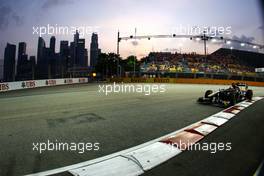 23.09.2011 Singapore, Singapore,  Jarno Trulli (ITA), Team Lotus  - Formula 1 World Championship, Rd 14, Singapore Grand Prix, Friday Practice