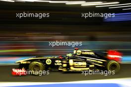 23.09.2011 Singapore, Singapore,  Bruno Senna (BRE), Renault F1 Team  - Formula 1 World Championship, Rd 14, Singapore Grand Prix, Friday Practice