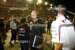 25.09.2011 Singapore, Singapore, Adrian Newey (GBR), Red Bull Racing, Technical Operations Director  - Formula 1 World Championship, Rd 14, Singapore Grand Prix, Sunday Pre-Race Grid