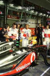 25.09.2011 Singapore, Singapore, Lewis Hamilton (GBR), McLaren Mercedes  - Formula 1 World Championship, Rd 14, Singapore Grand Prix, Sunday Pre-Race Grid
