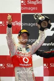 25.09.2011 Singapore, Singapore, Jenson Button (GBR), McLaren Mercedes  - Formula 1 World Championship, Rd 14, Singapore Grand Prix, Sunday Podium