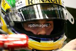 24.09.2011 Singapore, Singapore,  Bruno Senna (BRE), Renault F1 Team  - Formula 1 World Championship, Rd 14, Singapore Grand Prix, Saturday Practice