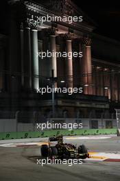 24.09.2011 Singapore, Singapore, Bruno Senna (BRA), Lotus Renault GP  - Formula 1 World Championship, Rd 14, Singapore Grand Prix, Saturday Practice
