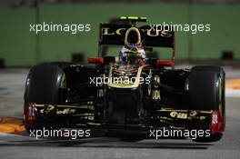 24.09.2011 Singapore, Singapore, Vitaly Petrov (RUS), Lotus Renault GP  - Formula 1 World Championship, Rd 14, Singapore Grand Prix, Saturday Practice