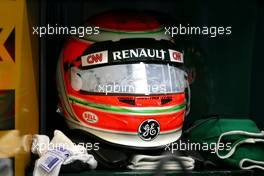 24.09.2011 Singapore, Singapore,  Helmet of Jarno Trulli (ITA), Team Lotus  - Formula 1 World Championship, Rd 14, Singapore Grand Prix, Saturday Practice