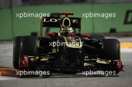 24.09.2011 Singapore, Singapore, Bruno Senna (BRA), Lotus Renault GP  - Formula 1 World Championship, Rd 14, Singapore Grand Prix, Saturday Practice