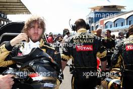 08.05.2011 Istanbul, Turkey,  Nick Heidfeld (GER), Lotus Renault GP - Formula 1 World Championship, Rd 04, Turkish Grand Prix, Sunday Pre-Race Grid