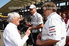 08.05.2011 Istanbul, Turkey,  Bernie Ecclestone (GBR) with Dr. Dieter Zetsche (GER), Chairman of Daimler and Norbert Haug (GER), Mercedes, Motorsport chief - Formula 1 World Championship, Rd 04, Turkish Grand Prix, Sunday Pre-Race Grid