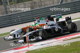 08.05.2011 Istanbul, Turkey,  Adrian Sutil (GER), Force India F1 Team and Rubens Barrichello (BRA), AT&T Williams - Formula 1 World Championship, Rd 04, Turkish Grand Prix, Sunday Race