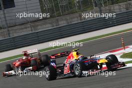 08.05.2011 Istanbul, Turkey,  Mark Webber (AUS), Red Bull Racing and Fernando Alonso (ESP), Scuderia Ferrari - Formula 1 World Championship, Rd 04, Turkish Grand Prix, Sunday Race