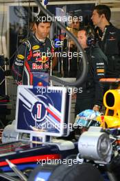 07.05.2011 Istanbul, Turkey,  Mark Webber (AUS), Red Bull Racing looking at the car of Sebastian Vettel (GER), Red Bull Racing - Formula 1 World Championship, Rd 04, Turkish Grand Prix, Saturday Practice