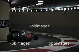 11.11.2011 Abu Dhabi, Abu Dhabi, Lewis Hamilton (GBR), McLaren Mercedes  - Formula 1 World Championship, Rd 18, Abu Dhabi Grand Prix, Friday Practice