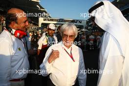 13.11.2011 Abu Dhabi, Abu Dhabi, Bernie Ecclestone (GBR)  - Formula 1 World Championship, Rd 18, Abu Dhabi Grand Prix, Sunday Pre-Race Grid