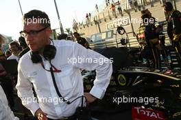 13.11.2011 Abu Dhabi, Abu Dhabi, Eric Lux, Lotus Renault GP  - Formula 1 World Championship, Rd 18, Abu Dhabi Grand Prix, Sunday Pre-Race Grid