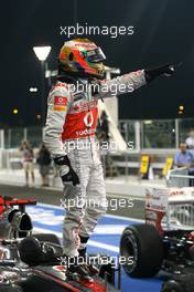 13.11.2011 Abu Dhabi, Abu Dhabi,  Lewis Hamilton (GBR), McLaren Mercedes  - Formula 1 World Championship, Rd 18, Abu Dhabi Grand Prix, Sunday Podium