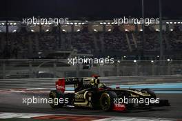 13.11.2011 Abu Dhabi, Abu Dhabi, Bruno Senna (BRA), Lotus Renault GP  - Formula 1 World Championship, Rd 18, Abu Dhabi Grand Prix, Sunday Race