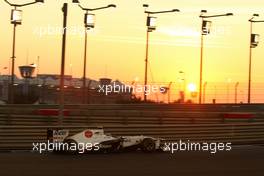 13.11.2011 Abu Dhabi, Abu Dhabi, Kamui Kobayashi (JAP), Sauber F1 Team  - Formula 1 World Championship, Rd 18, Abu Dhabi Grand Prix, Sunday Race