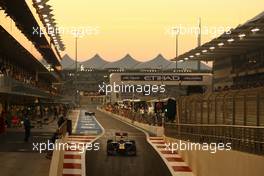 13.11.2011 Abu Dhabi, Abu Dhabi, Mark Webber (AUS), Red Bull Racing  - Formula 1 World Championship, Rd 18, Abu Dhabi Grand Prix, Sunday Race