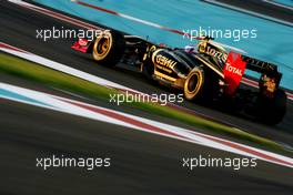 12.11.2011 Abu Dhabi, Abu Dhabi,  Vitaly Petrov (RUS), Lotus Renalut F1 Team  - Formula 1 World Championship, Rd 18, Abu Dhabi Grand Prix, Saturday Qualifying