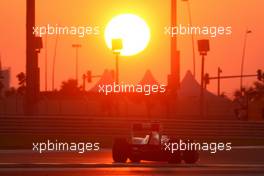 12.11.2011 Abu Dhabi, Abu Dhabi, Fernando Alonso (ESP), Scuderia Ferrari  - Formula 1 World Championship, Rd 18, Abu Dhabi Grand Prix, Saturday Practice