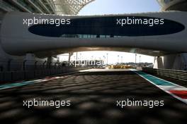 10.11.2011 Abu Dhabi, Abu Dhabi,  Track atmosphere - Formula 1 World Championship, Rd 18, Abu Dhabi Grand Prix, Thursday
