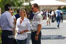 10.11.2011 Abu Dhabi, Abu Dhabi,  Michael Schumacher (GER), Mercedes GP and his wife Corina - Formula 1 World Championship, Rd 18, Abu Dhabi Grand Prix, Thursday