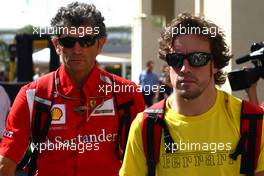 10.11.2011 Abu Dhabi, Abu Dhabi,  Fernando Alonso (ESP), Scuderia Ferrari  - Formula 1 World Championship, Rd 18, Abu Dhabi Grand Prix, Thursday
