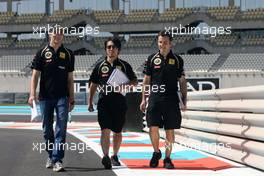 10.11.2011 Abu Dhabi, Abu Dhabi,  Vitaly Petrov (RUS), Lotus Renalut F1 Team  - Formula 1 World Championship, Rd 18, Abu Dhabi Grand Prix, Thursday