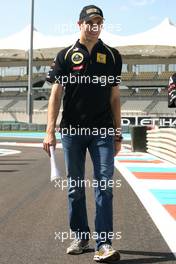 10.11.2011 Abu Dhabi, Abu Dhabi,  Vitaly Petrov (RUS), Lotus Renalut F1 Team  - Formula 1 World Championship, Rd 18, Abu Dhabi Grand Prix, Thursday