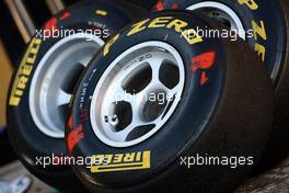 01.02.2011 Valencia, Spain,  Pirelli Tyres - Formula 1 Testing - Formula 1 World Championship 2011