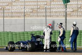02.02.2011 Valencia, Spain,  Rubens Barrichello (BRA), Williams F1 Team stops on track  - Formula 1 Testing - Formula 1 World Championship 2011
