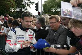 10.06.2011 Le Mans, France, Streetparade, #8 Peugeot Sport Total Peugeot 908: Nicolas Minassian - 24 Hour of Le Mans 2011