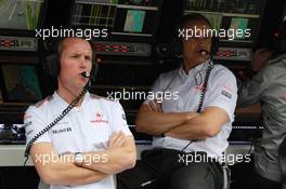 Sam Michael with Martin Whitmarsh (GBR), McLaren, Chief Executive Officer  16.03.2012. Formula 1 World Championship, Rd 1, Australian Grand Prix, Melbourne, Australia, Friday