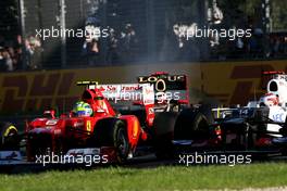 Felipe Massa (BRA), Scuderia Ferrari and Sergio Perez (MEX), Sauber F1 Team  18.03.2012. Formula 1 World Championship, Rd 1, Australian Grand Prix, Melbourne, Australia, Sunday