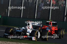 Kamui Kobayashi (JAP), Sauber F1 Team  leads Charles Pic (FRA), Marussia F1 Team  18.03.2012. Formula 1 World Championship, Rd 1, Australian Grand Prix, Melbourne, Australia, Sunday