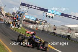 Daniel Ricciardo (AUS), Scuderia Toro Rosso  17.03.2012. Formula 1 World Championship, Rd 1, Australian Grand Prix, Melbourne, Australia, Saturday