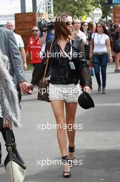 Girl in the paddock  18.03.2012. Formula 1 World Championship, Rd 1, Australian Grand Prix, Melbourne, Australia, Sunday