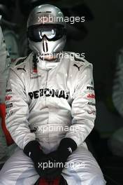 24.02.2012, Barcelona, Spain, Mercedes GP mechanic  - Formula 1 Testing, day 3 - Formula 1 World Championship