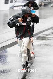 Kamui Kobayashi (JPN) Sauber runs during a heavy rain shower. 31.08.2012. Formula 1 World Championship, Rd 12, Belgian Grand Prix, Spa Francorchamps, Belgium, Practice Day