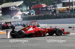 A crash at the start of the race involving Lewis Hamilton (GBR) McLaren MP4/27 and Romain Grosjean (FRA) Lotus F1 E20; Fernando Alonso (ESP) Ferrari F2012; Sergio Perez (MEX) Sauber C31 and Pastor Maldonado (VEN) Williams FW34. 02.09.2012. Formula 1 World Championship, Rd 12, Belgian Grand Prix, Spa Francorchamps, Belgium, Race Day