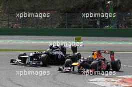 Bruno Senna (BRA), Williams F1 Team and Sebastian Vettel (GER), Red Bull Racing  02.09.2012. Formula 1 World Championship, Rd 12, Belgian Grand Prix, Spa Francorchamps, Belgium, Race Day