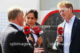 (L to R): Johnny Herbert (GBR) with Monisha Kaltenborn (AUT) Sauber Managing Director and Simon Lazenby (GBR) Sky Sports F1 TV Presenter. 02.09.2012. Formula 1 World Championship, Rd 12, Belgian Grand Prix, Spa Francorchamps, Belgium, Race Day