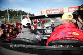 Kamui Kobayashi (JPN) Sauber on the drivers parade. 02.09.2012. Formula 1 World Championship, Rd 12, Belgian Grand Prix, Spa Francorchamps, Belgium, Race Day