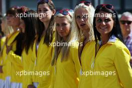 Grid girls on the drivers parade. 02.09.2012. Formula 1 World Championship, Rd 12, Belgian Grand Prix, Spa Francorchamps, Belgium, Race Day