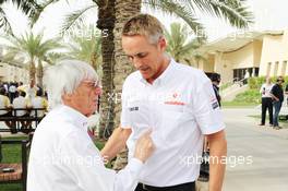 (L to R): Bernie Ecclestone (GBR) CEO Formula One Group (FOM) with Martin Whitmarsh (GBR) McLaren Chief Executive Officer. 20.04.2012. Formula 1 World Championship, Rd 4, Bahrain Grand Prix, Sakhir, Bahrain, Practice Day