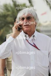 Bernie Ecclestone (GBR) CEO Formula One Group (FOM). 20.04.2012. Formula 1 World Championship, Rd 4, Bahrain Grand Prix, Sakhir, Bahrain, Practice Day
