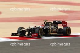 Romain Grosjean (FRA) Lotus F1 Team E20  20.04.2012. Formula 1 World Championship, Rd 4, Bahrain Grand Prix, Sakhir, Bahrain, Practice Day