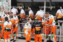 The Sahara Force India F1 Team team celebrate sixth position for Paul di Resta (GBR) Sahara Force India F1. Motor Racing - Formula One World Championship - Bahrain Grand Prix - Race Day - Sakhir, Bahrain