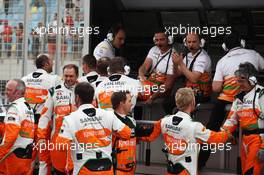 The Sahara Force India F1 Team team celebrate sixth position for Paul di Resta (GBR) Sahara Force India F1. Motor Racing - Formula One World Championship - Bahrain Grand Prix - Race Day - Sakhir, Bahrain