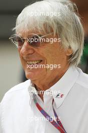 Bernie Ecclestone (GBR) CEO Formula One Group (FOM). 21.04.2012. Formula 1 World Championship, Rd 4, Bahrain Grand Prix, Sakhir, Bahrain, Qualifying Day